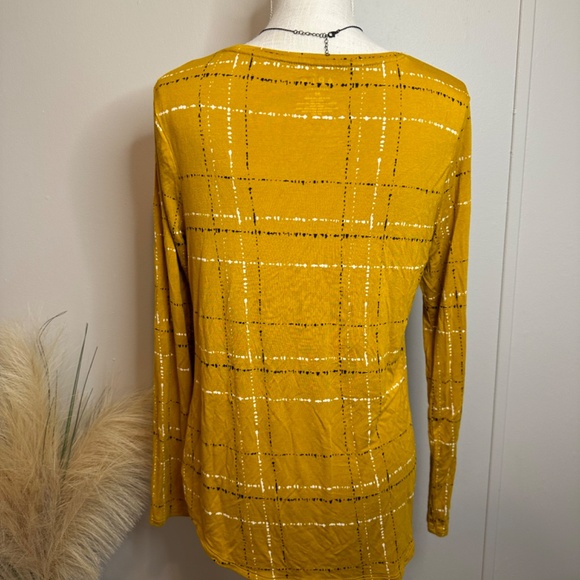 **SOLD** Mustard/black light plaid - Picture 5 of 5